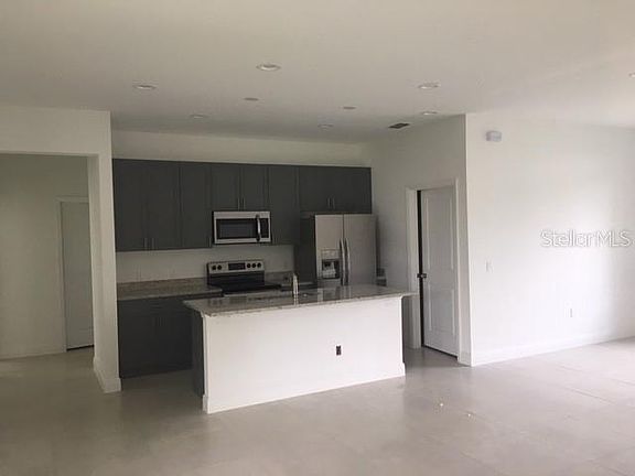 5th image of 412 Jay Ct