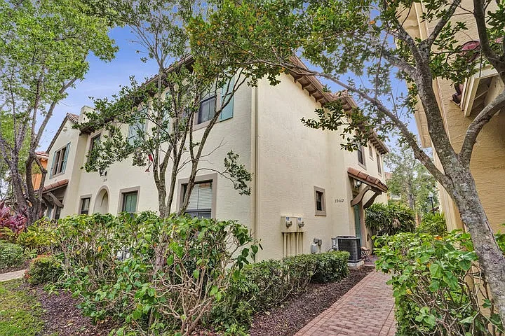12662 NW 32nd Pl