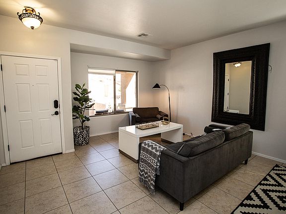 2nd image of 675 W Tremolo Ln