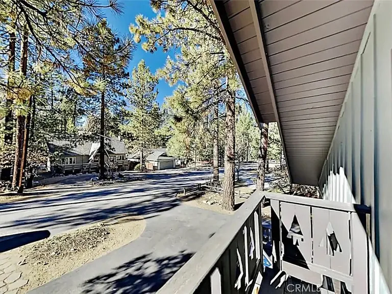 637 Saint Moritz Dr — Photo 20