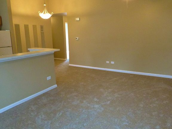5th image of 311 Newbury Dr