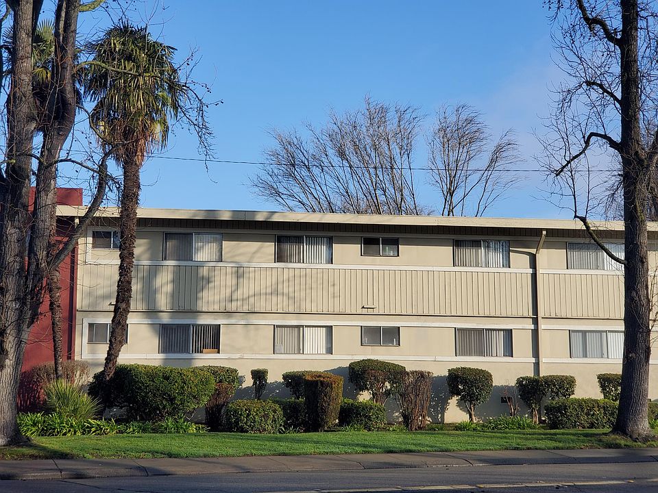 1st image of 7400 Pacific Ave APT 2