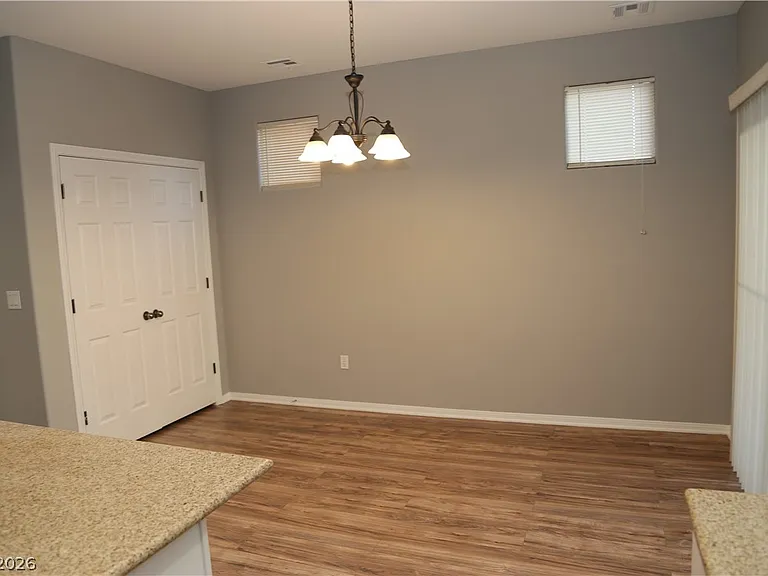 10642 Cave Ridge St — Photo 12