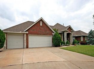 9404 SW 33rd St, Oklahoma City, OK 73179