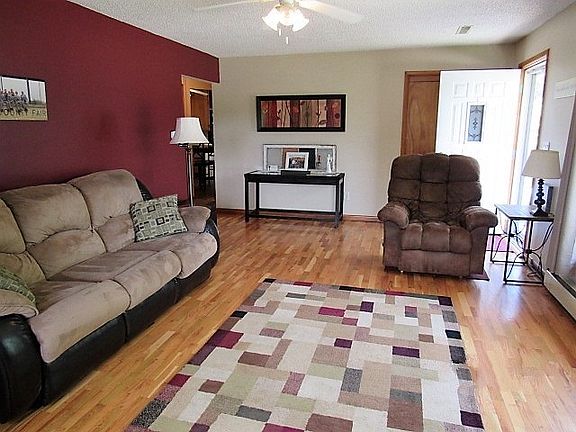 3rd image of 505 N Arminda Ave