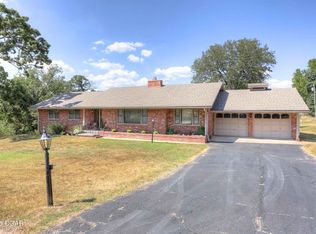 907 Warnall Rd, Seneca, MO 64865