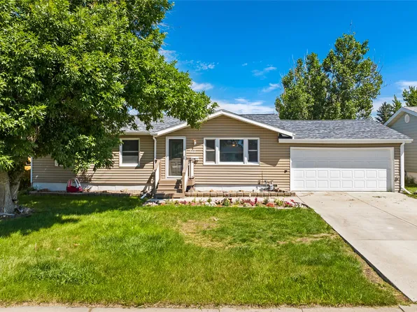 617 34th Ave NE, Great Falls, MT 59404