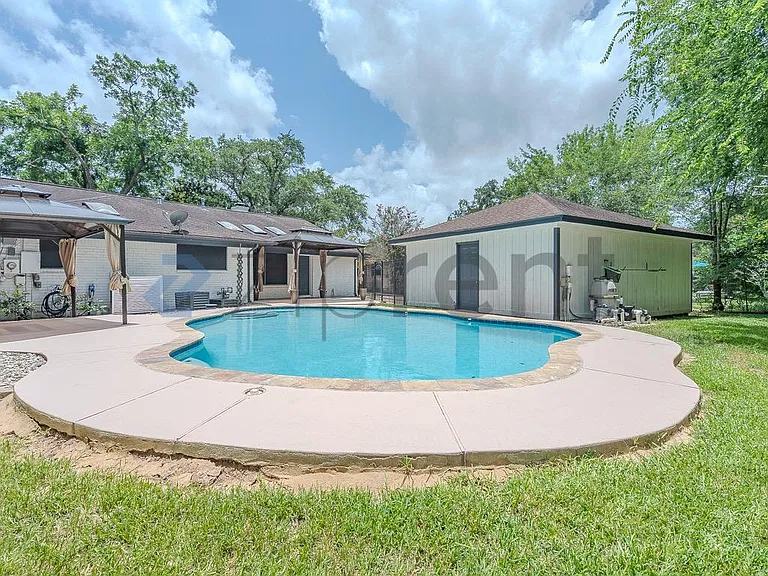 15443 Blackhawk Blvd — Photo 5