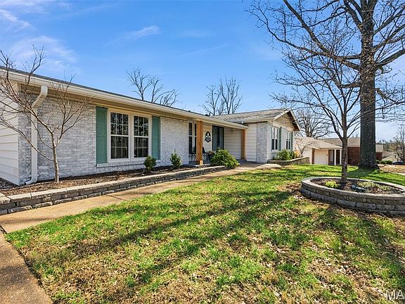 4th image of 1204 Cedar Creek Rd