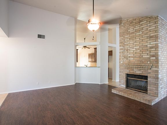 4th image of 1404 Dove Hill Dr