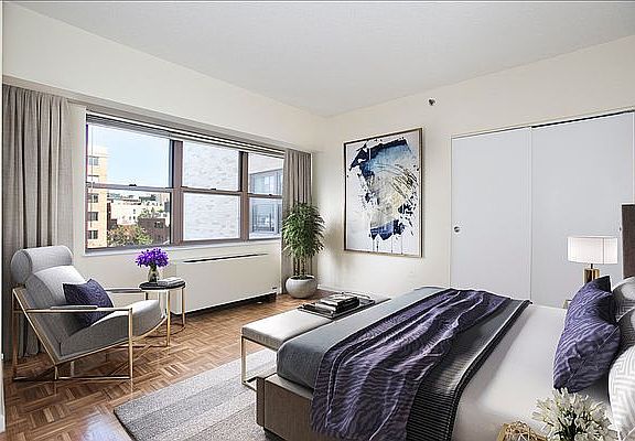 5th image of 756 Washington St APT 9F