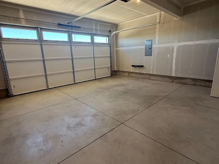 61073 NE Unity Pl — Photo 28