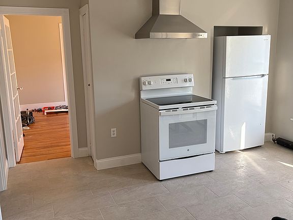 5th image of 12 Cameron St #1