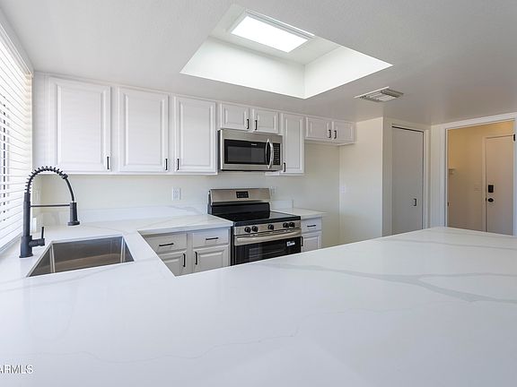 3rd image of 830 E GARNET Avenue