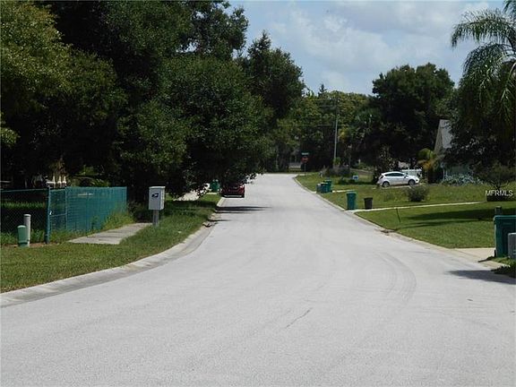 2nd image of 827 Butch Cassidy Ln