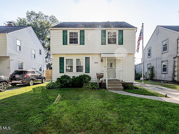3rd image of 3333 Algonquin Pkwy