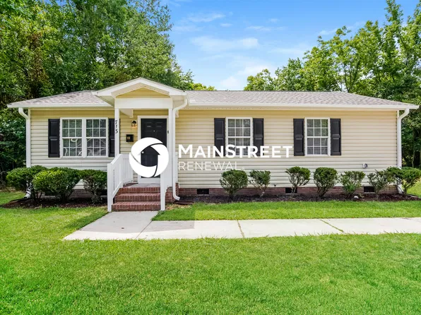 713 S Webb St, Selma, NC 27576