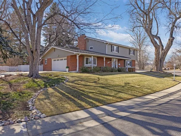 11954 W Applewood Knolls Drive, Lakewood, CO 80215