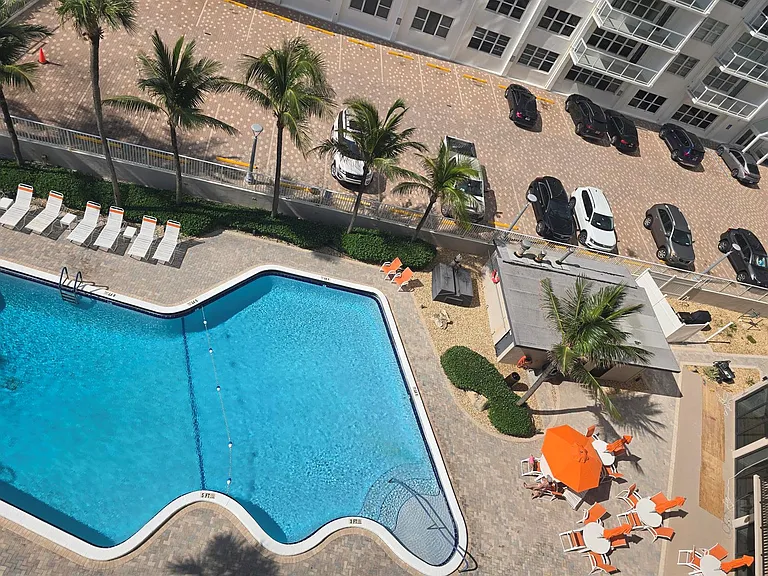 3800 Galt Ocean Dr — Photo 23