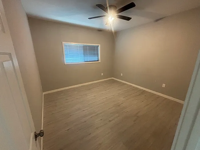 11850 S Inglewood Ave #1 — Photo 8