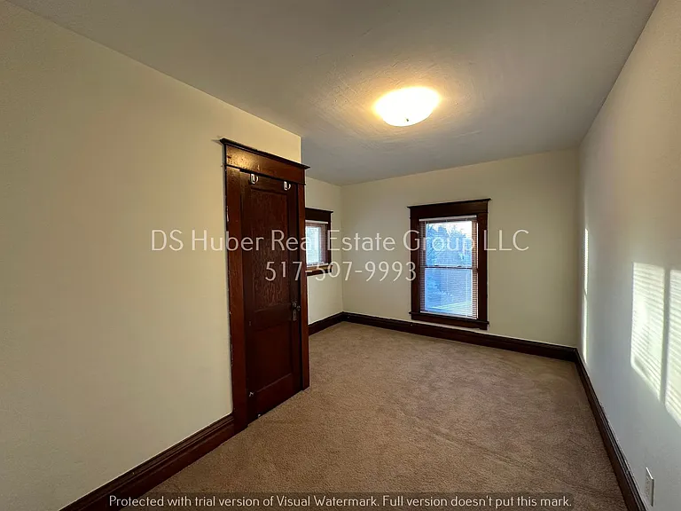 1027 Climax St — Photo 16