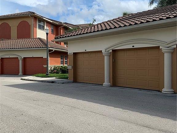 3rd image of 3948 Pomodoro Cir Unit 202