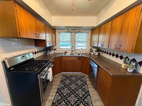 5th image of 516 N 8th St
