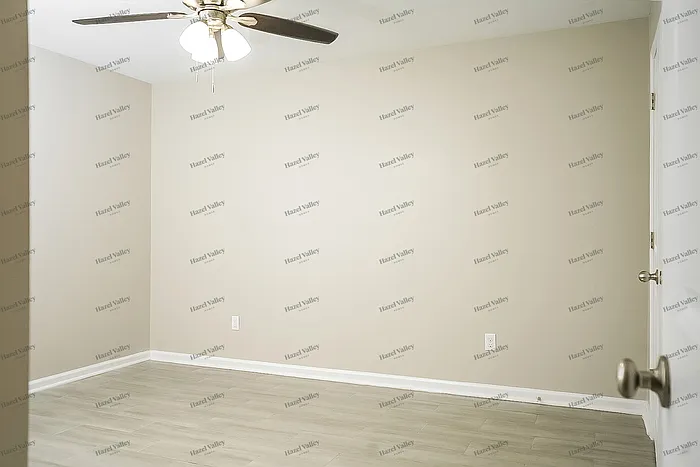 2540 Mable Ln — Photo 11