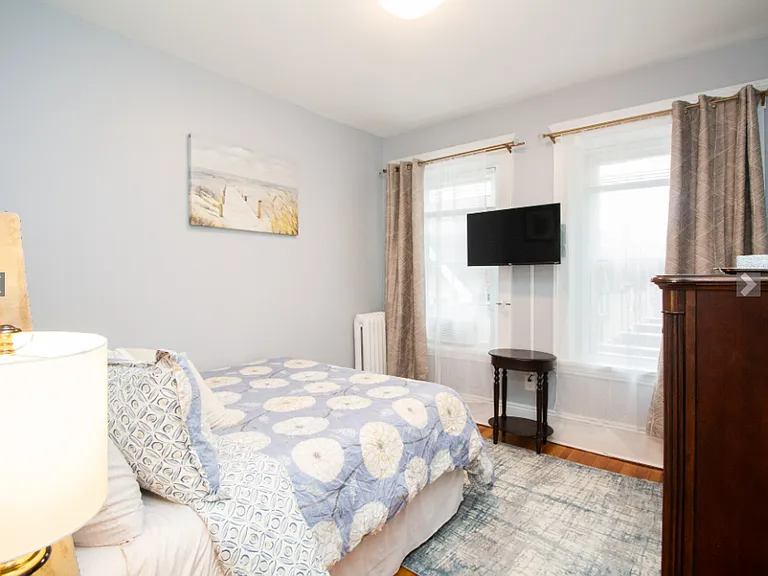 636 Washington St #5 — Photo 5