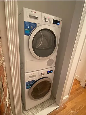 Rented by LJ Sloane Management | media 24