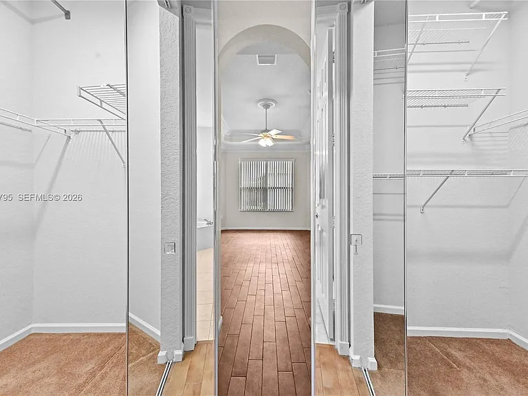 6823 Fabiano Cir — Photo 29