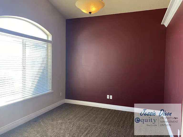 2747 S 1475 W — Photo 12
