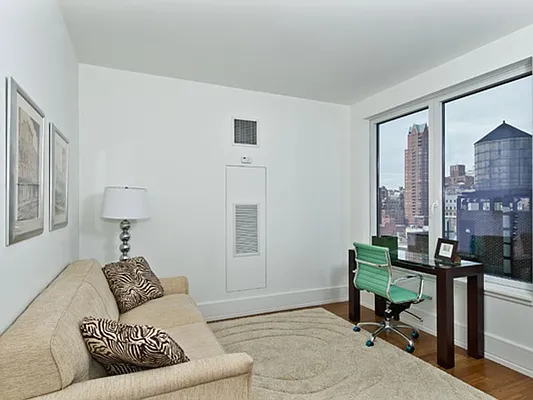 Sold by Sotheby's International Realty | media 13