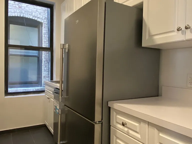 229 W 101st St #6C — Photo 5