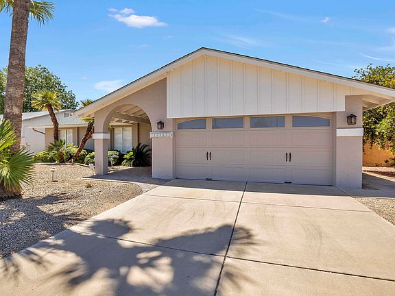 3rd image of 10881 E Sahuaro Dr