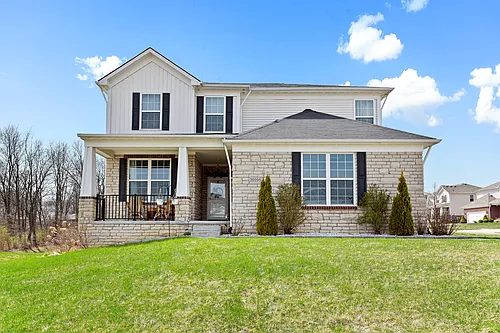30095 Braeburn Photo 1