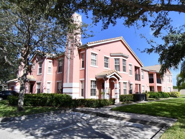 156 SW Peacock Blvd APT 29-202