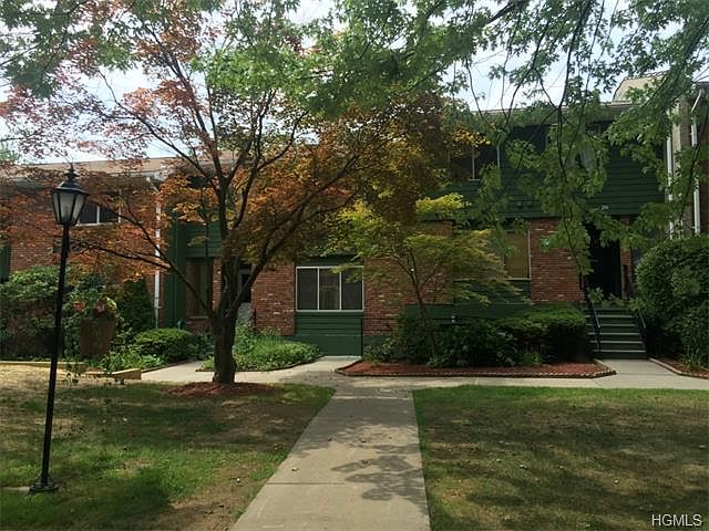 1st image of 239 Coachlight Sq #239