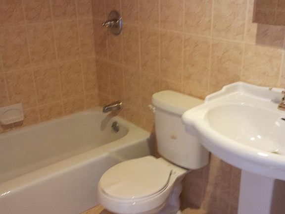 5th image of 4015 Bayshore Blvd APT 7B