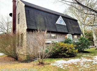 98 Tellette St, Oak Bluffs, MA 02557