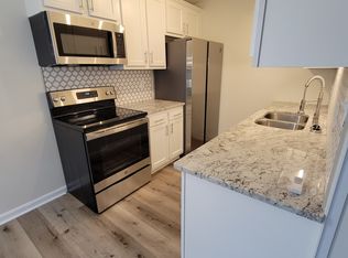 124 Topfield Rd, Louisville, KY 40229