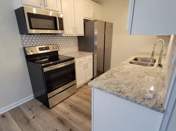 124 Topfield Rd, Louisville, KY