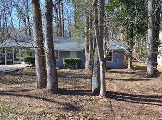 1169 Sandy Beach Dr, Macon, GA 31220