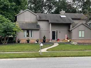 6823 Shieldwood Rd, Toledo, OH 43617