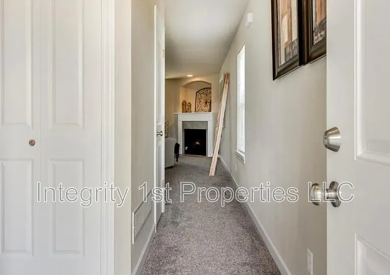 10509 Clubhouse Dr — Photo 2