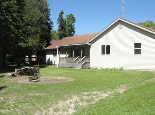 5194 N Pine River Rd, St Ignace, MI 49781