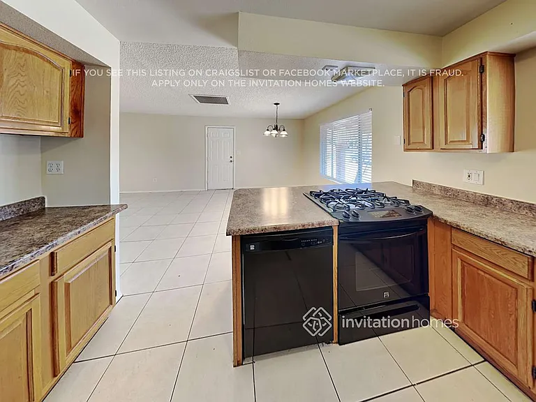 7115 W North Ln — Photo 9