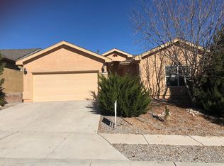 1090 NW Alegria Rd, Los Lunas, NM 87031
