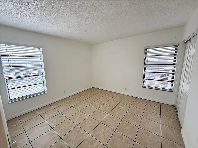 2410 NW 52nd Ave #2410 — Photo 7