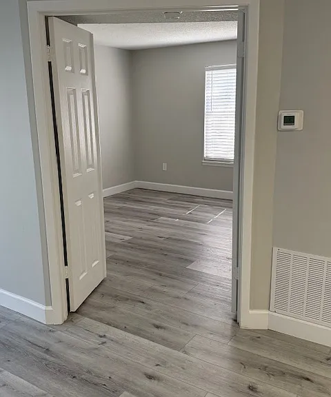 Spring Lake Apartments — Photo 128